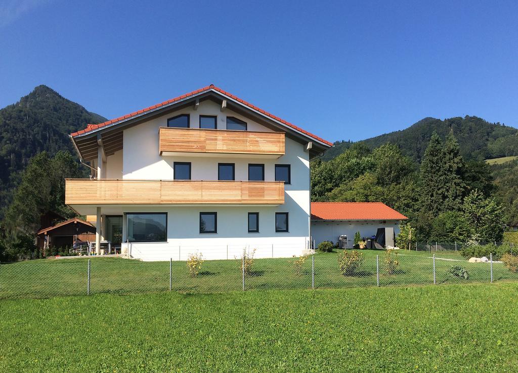 5-Sterne Active Ferienwohnung Chiemgau Marquartstein Camera foto